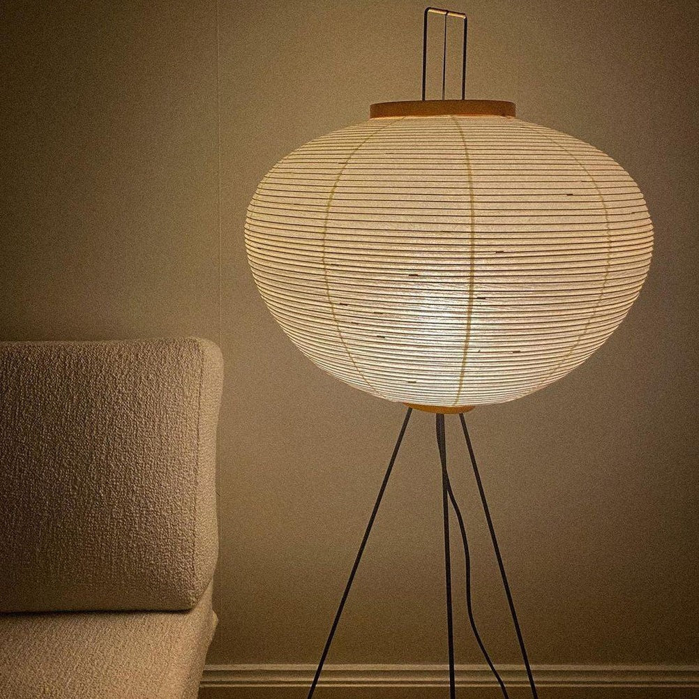 SereniLum Reispapier Stehlampe | Minimalistisches Design | Warmweißes LED-Licht | Nachhaltige Deko für Zuhause