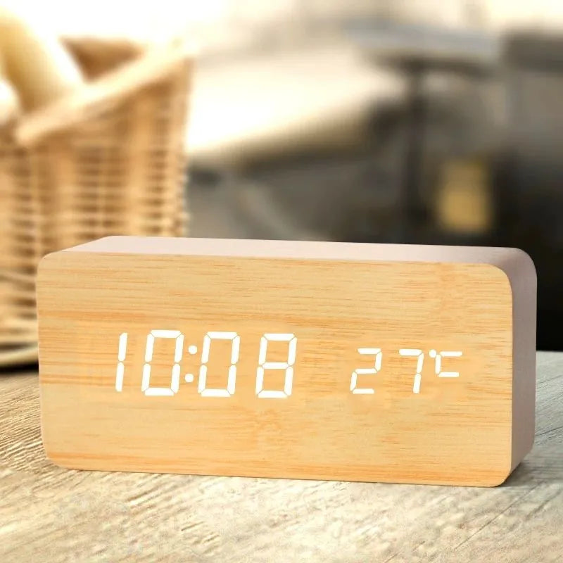 EcoTime Digitaler Wecker aus Holz | LED-Anzeige | Modernes Design | Lautlos | Umweltfreundlich