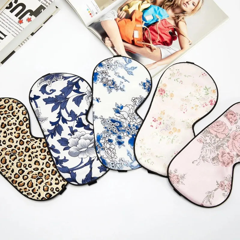 DreamSilk Premium Schlafmaske aus Maulbeerseide | Luxuriös | Hautfreundlich | Lichtundurchlässig | Für erholsamen Schlaf