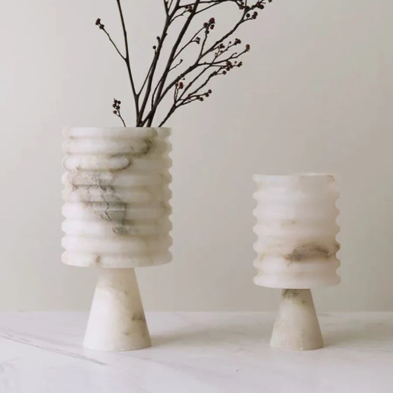 EleganceOnyx Weißer Onyx-Blumenvase | Luxuriöse Dekoration | Perfekt für Zuhause & Büro