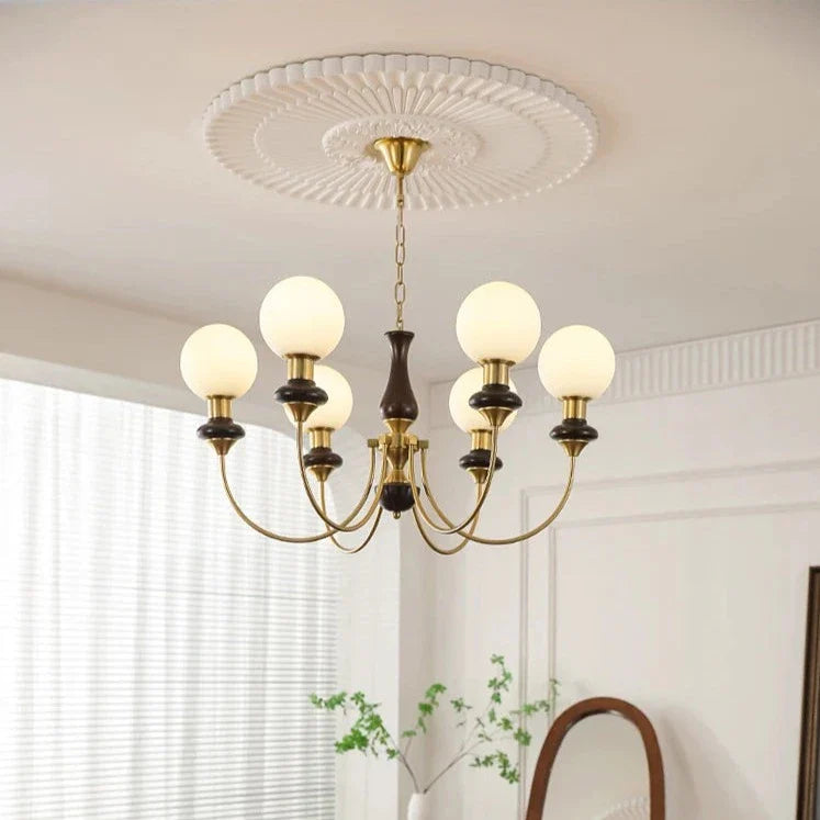 LumiCrown Vintage Kronleuchter | Klassisches Design | Kristallbeleuchtung | Stilvolle Innenbeleuchtung