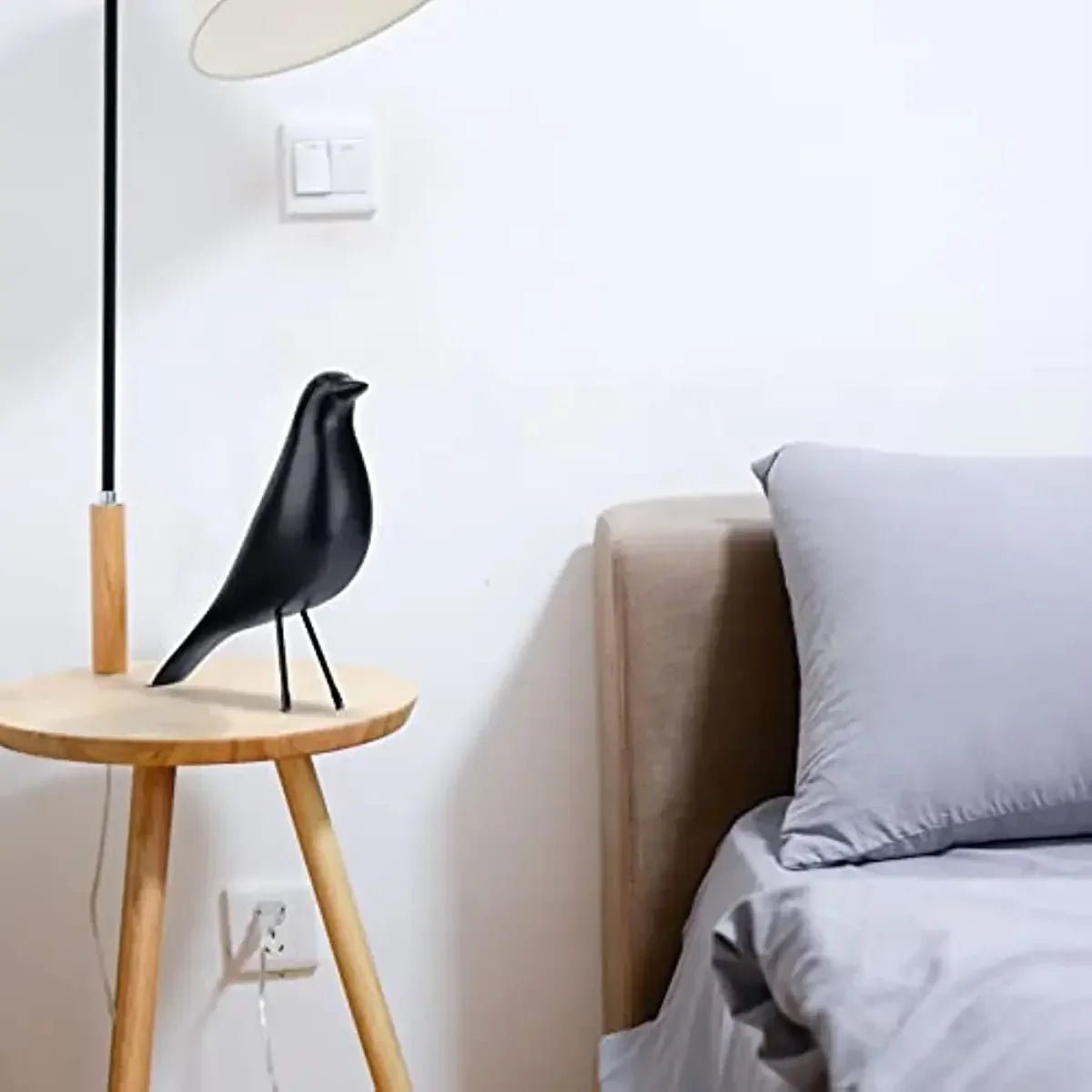 DecoBird Moderne Vogelstatue aus Kunstharz | Elegante Garten- und Wohnraumdekoration | Zeitloses Design | Wetterfest