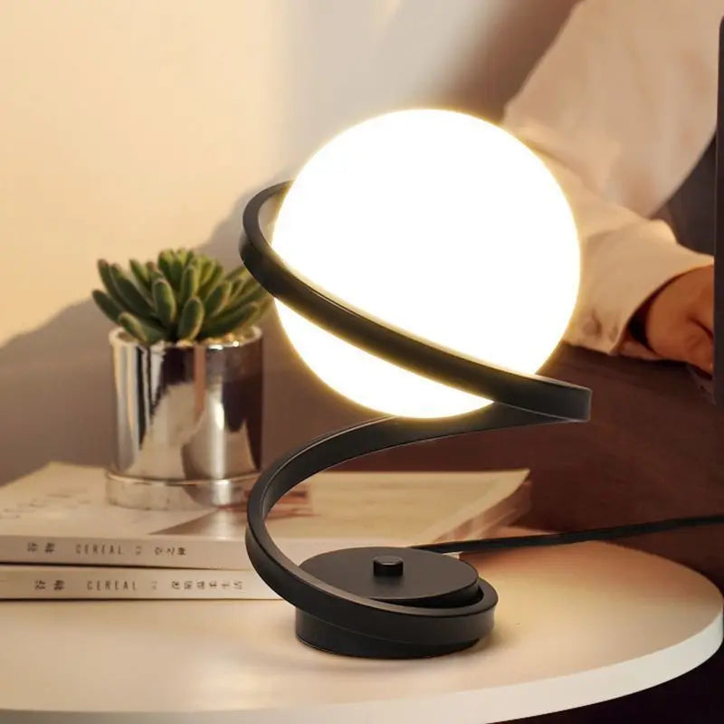 LumiSpiral LED Tischlampe | Modernes Design | Spiraleffekt | Stimmungsvolle Beleuchtung | Dekorativ & Praktisch