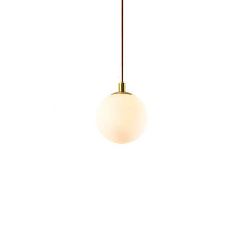Orbilia Minimalistische Pendelleuchte | Weiße Kugel | Skandinavisches Design | Moderne Beleuchtung für Wohnräume