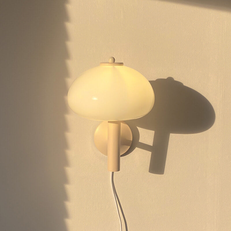 LumiMushroom Nordic Vintage Wandleuchte | Milchglas-Kuppel | Pilz-Design | 1-flammig | Dekorative Beleuchtung