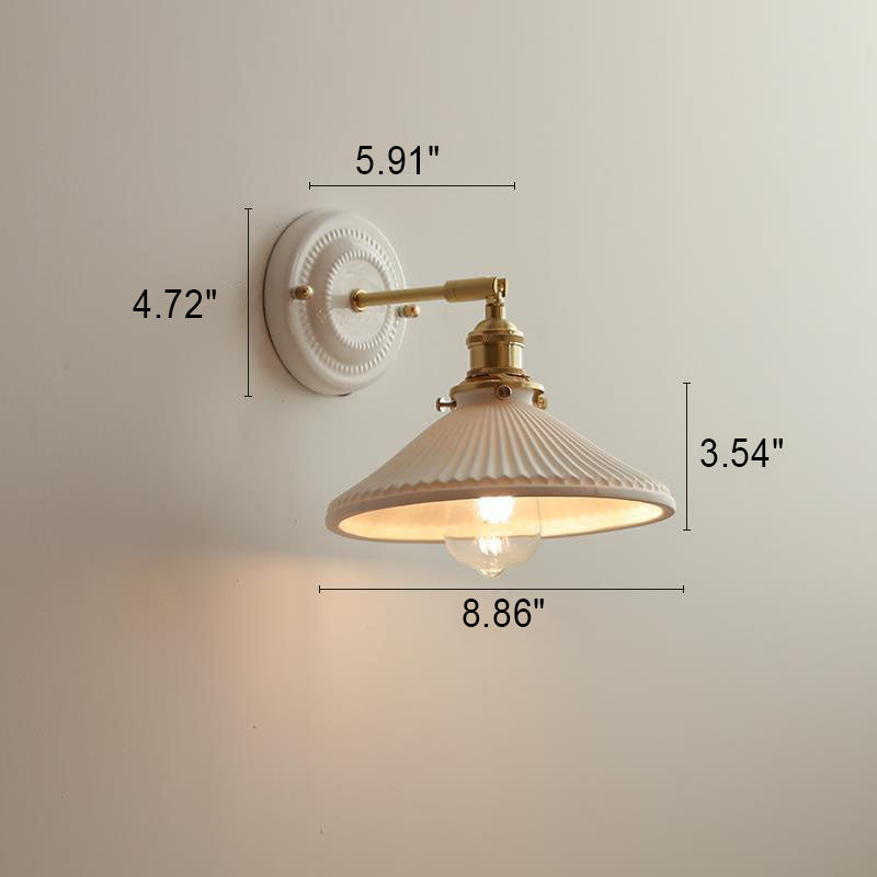 LumiZen Vintage Japanische Keramik & Messing Wandlampe | 1-Licht | Klassisches Design | Wohnzimmer Deko | Elegante Beleuchtung