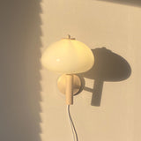 LumiMushroom Nordic Vintage Wandleuchte | Milchglas-Kuppel | Pilz-Design | 1-flammig | Dekorative Beleuchtung