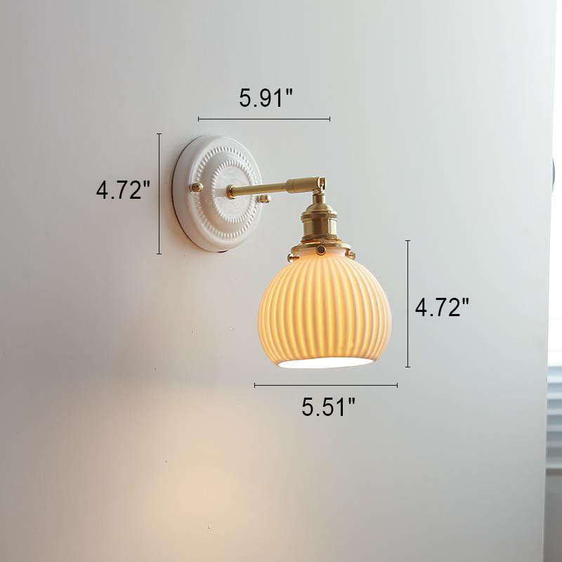 LumiZen Vintage Japanische Keramik & Messing Wandlampe | 1-Licht | Klassisches Design | Wohnzimmer Deko | Elegante Beleuchtung