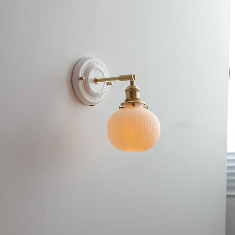 LumiZen Vintage Japanische Keramik & Messing Wandlampe | 1-Licht | Klassisches Design | Wohnzimmer Deko | Elegante Beleuchtung