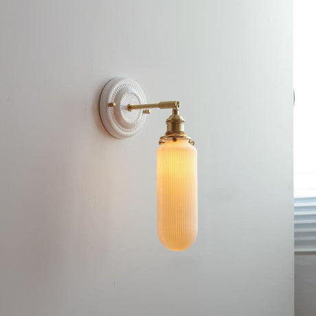 LumiZen Vintage Japanische Keramik & Messing Wandlampe | 1-Licht | Klassisches Design | Wohnzimmer Deko | Elegante Beleuchtung