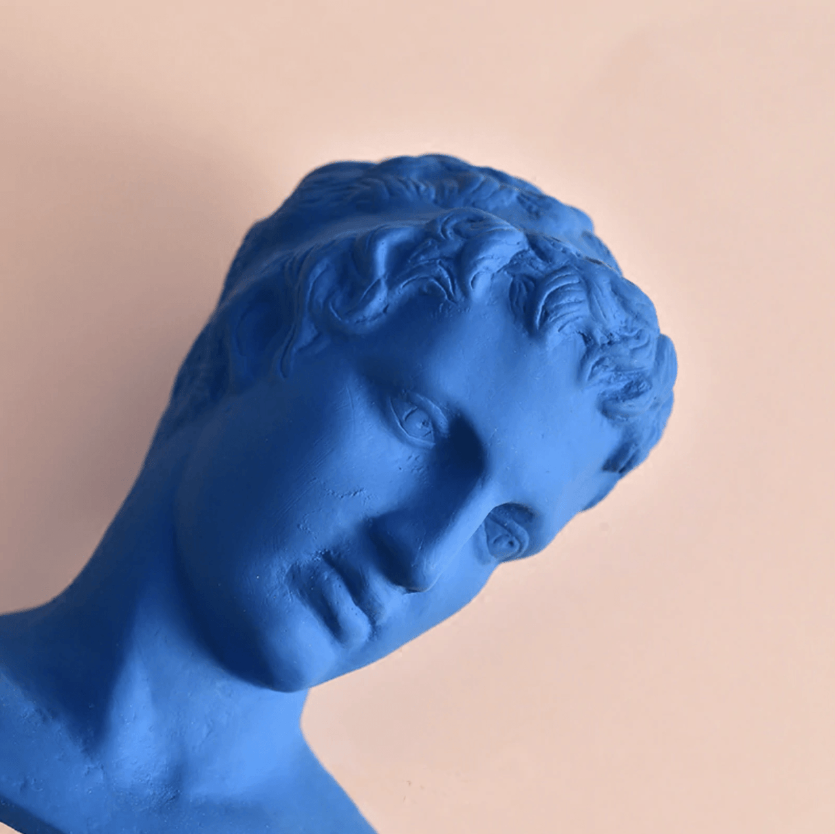 NeoDavid Skulptur Büste | Klassische Deko im modernen Stil | Statue für Wohnzimmer & Büro | Kunstvolle Akzente