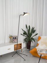 IllustraNova Stehleuchte | Skulpturales Design | Modernes Wohnambiente | Premium Raumlicht