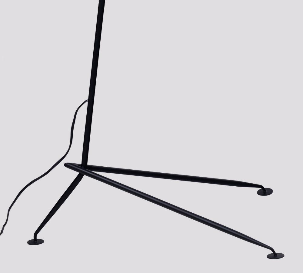 IllustraNova Stehleuchte | Skulpturales Design | Modernes Wohnambiente | Premium Raumlicht