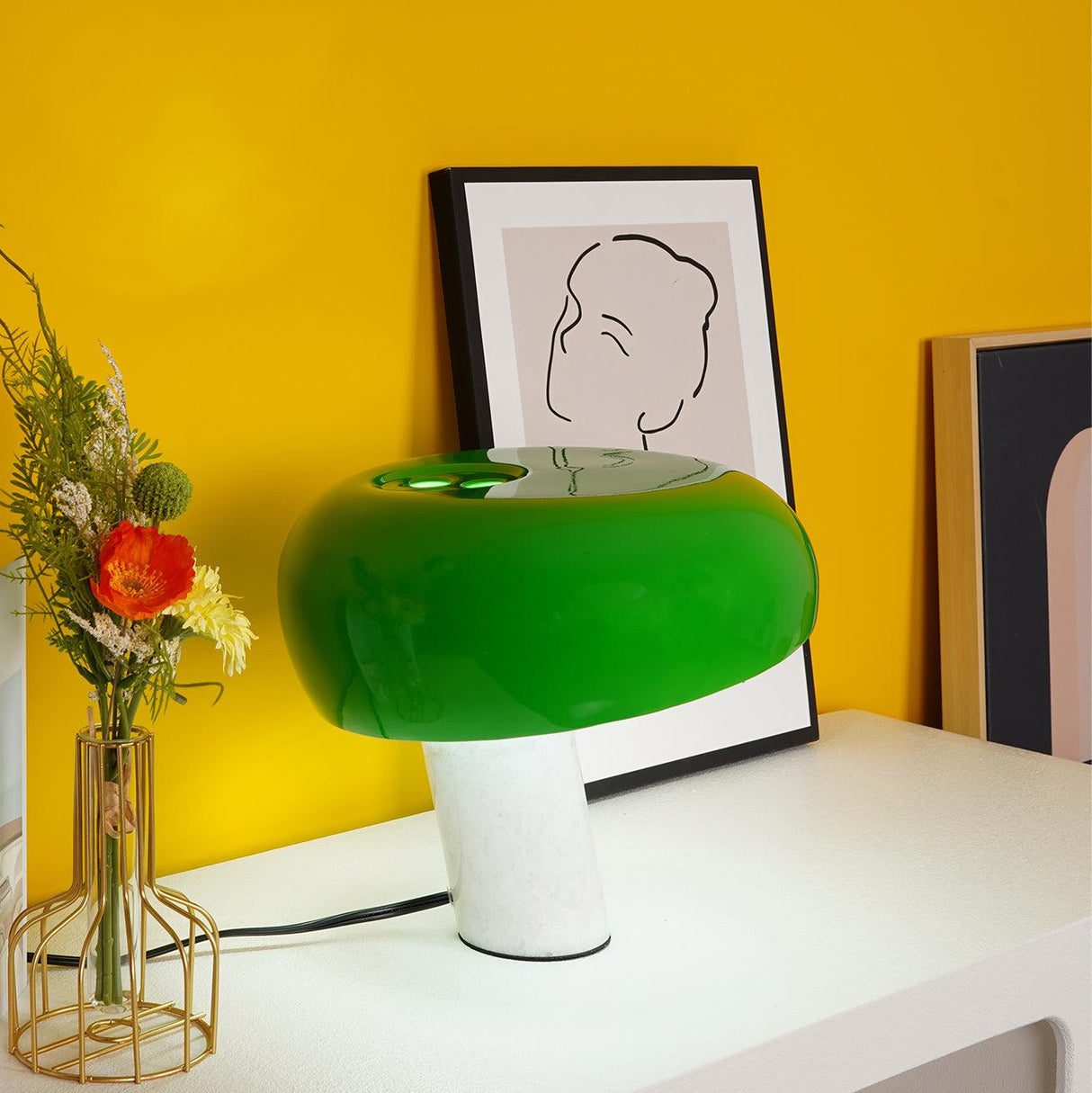 MarbleGlow Design Tischlampe | Marmor-Dekoration | LED-Licht | Elegante Beleuchtung für Zuhause