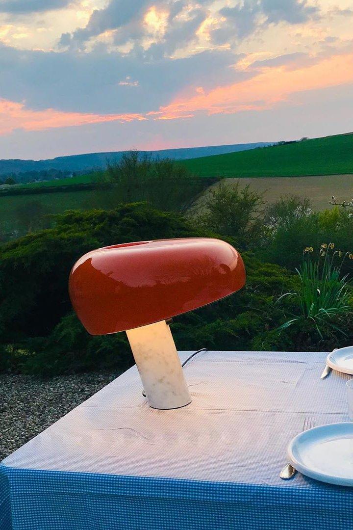 MarbleGlow Design Tischlampe | Marmor-Dekoration | LED-Licht | Elegante Beleuchtung für Zuhause