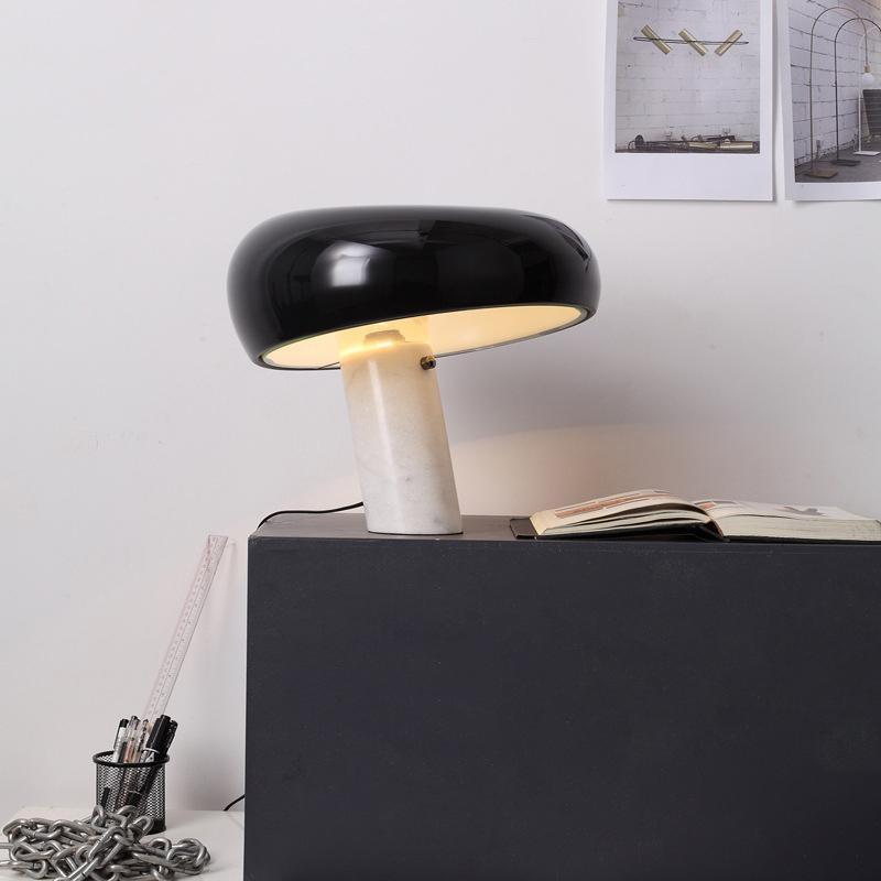 MarbleGlow Design Tischlampe | Marmor-Dekoration | LED-Licht | Elegante Beleuchtung für Zuhause