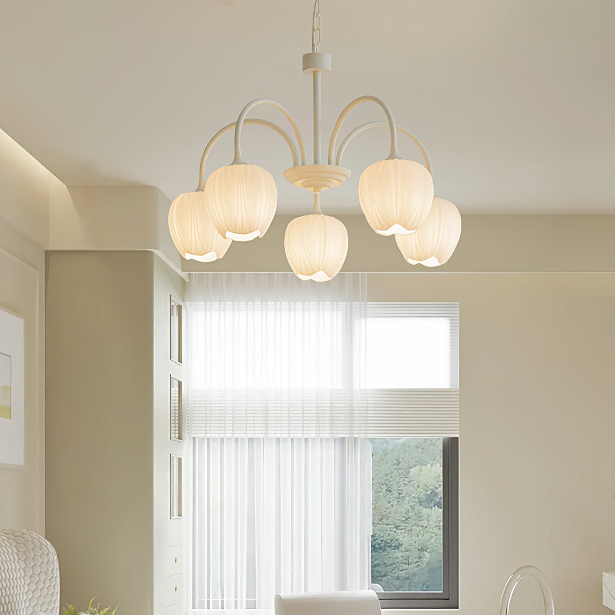 MatchaBloom Tulpen-Kronleuchter | Elegantes Design | Hochwertiges Glas | Perfekt für Esszimmer & Wohnzimmer