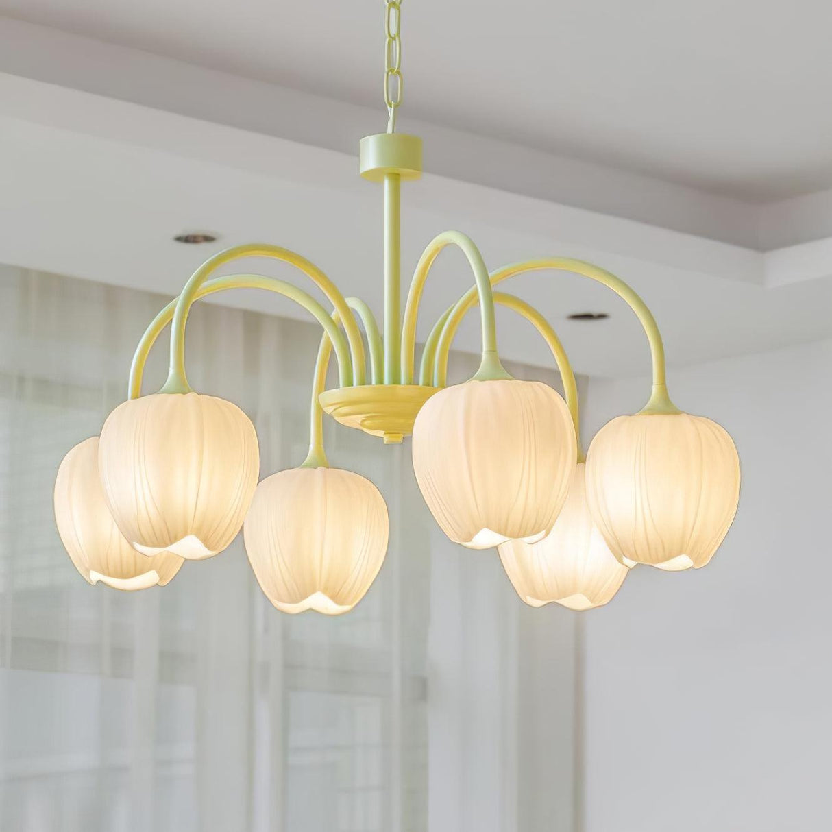 MatchaBloom Tulpen-Kronleuchter | Elegantes Design | Hochwertiges Glas | Perfekt für Esszimmer & Wohnzimmer