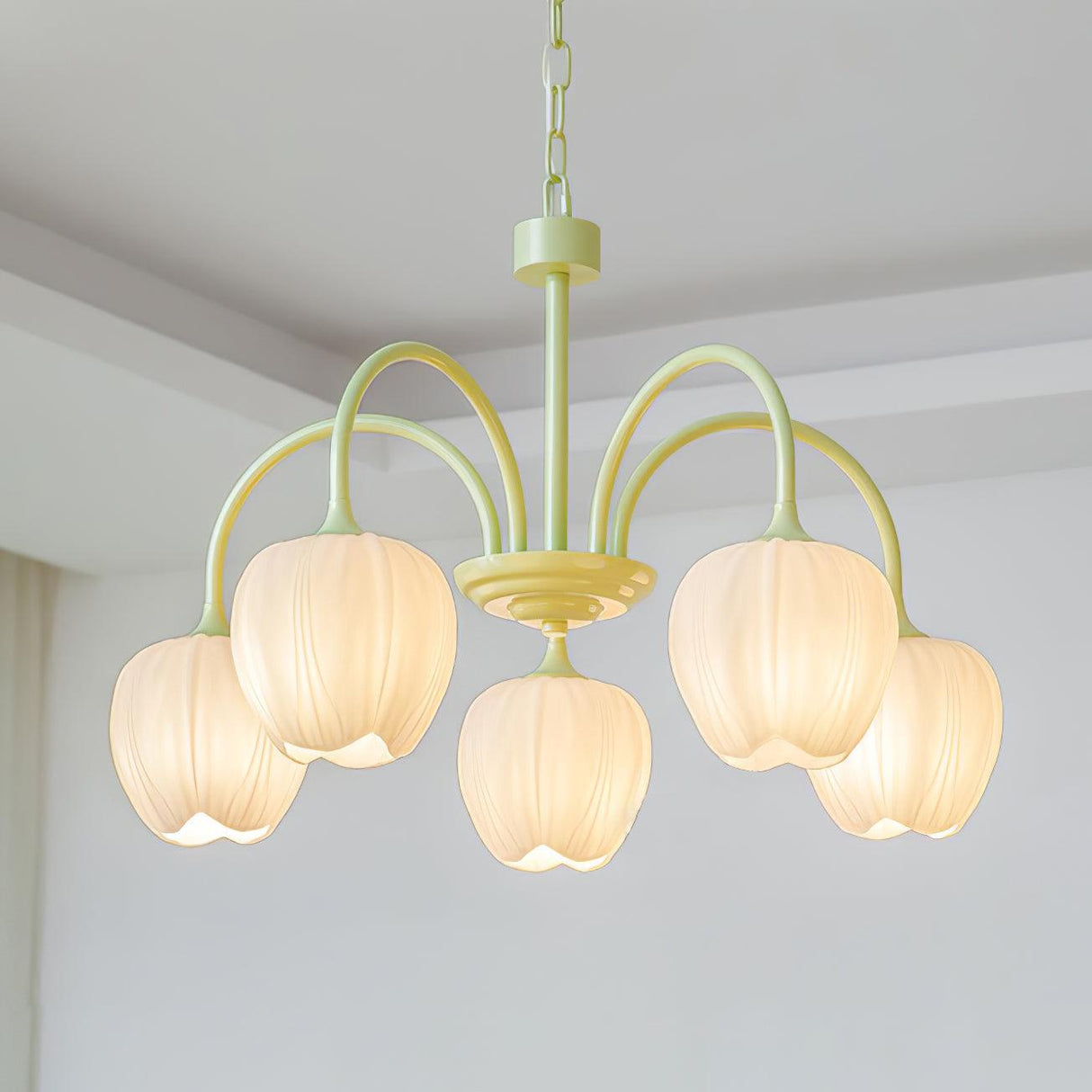 MatchaBloom Tulpen-Kronleuchter | Elegantes Design | Hochwertiges Glas | Perfekt für Esszimmer & Wohnzimmer
