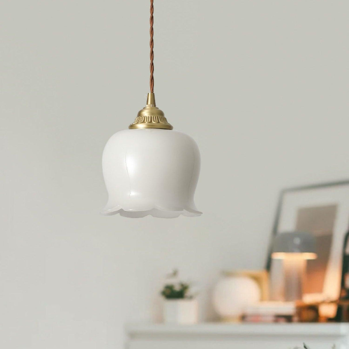 Bloomelia Talblume Pendelleuchte | Blütenförmiges Design | Elegante Beleuchtung für Zuhause