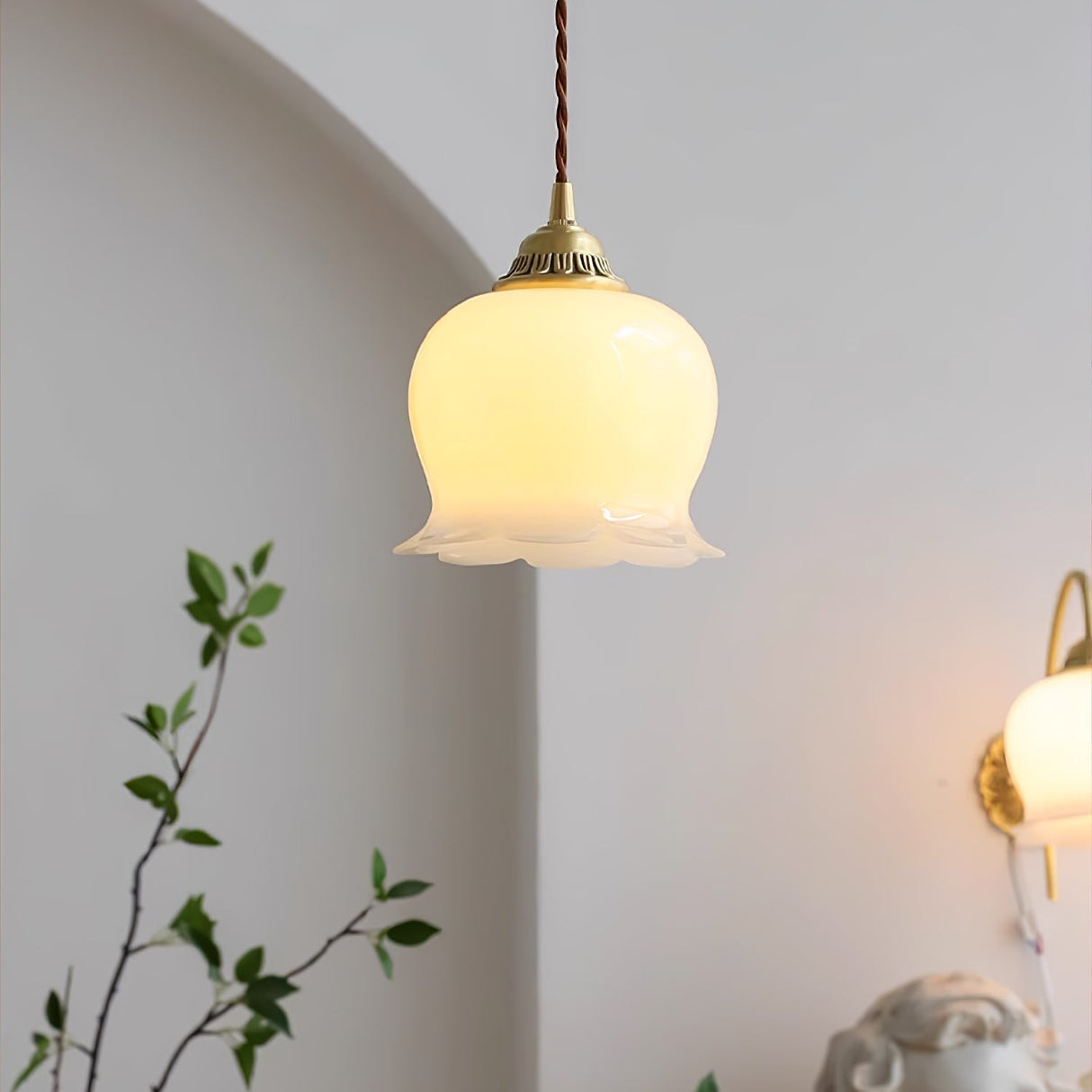 Bloomelia Talblume Pendelleuchte | Blütenförmiges Design | Elegante Beleuchtung für Zuhause