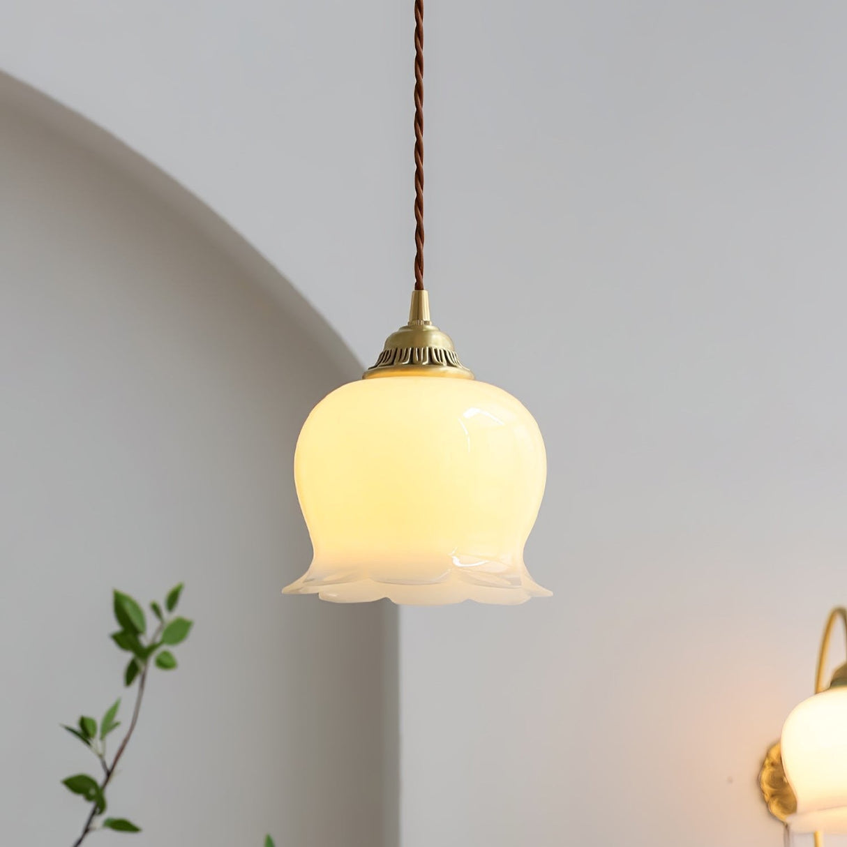 Bloomelia Talblume Pendelleuchte | Blütenförmiges Design | Elegante Beleuchtung für Zuhause