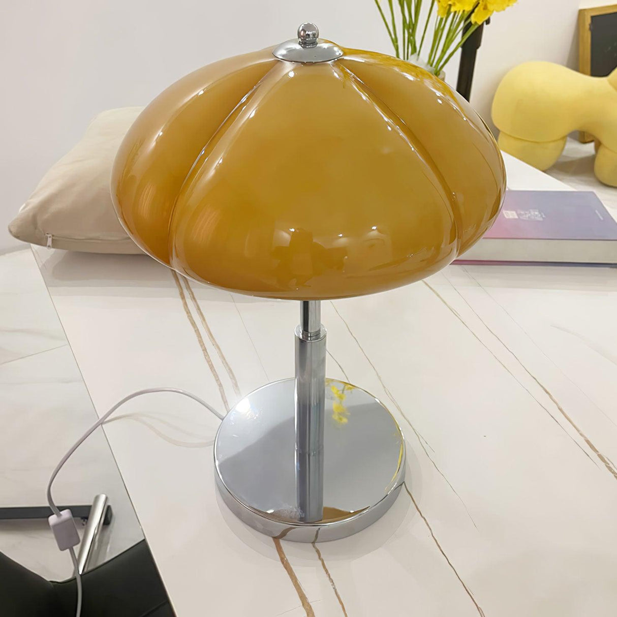 LumiDome Pilz-Tischlampe | Bauhaus Design Tischleuchte | Dekorative Beleuchtung | Stilvolle Nachttischlampe