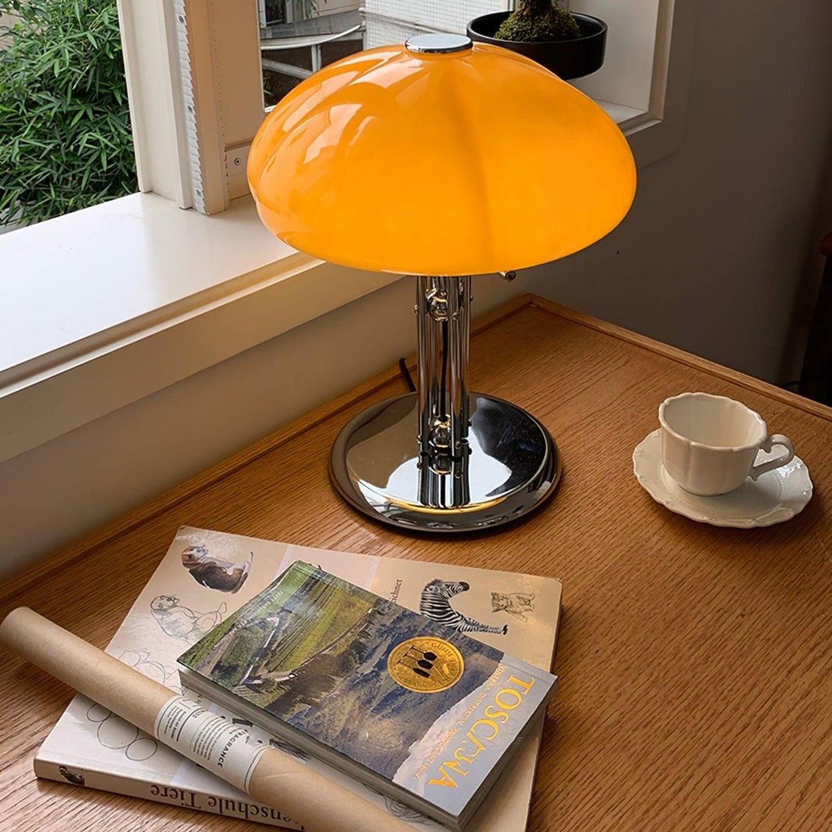 LumiDome Pilz-Tischlampe | Bauhaus Design Tischleuchte | Dekorative Beleuchtung | Stilvolle Nachttischlampe