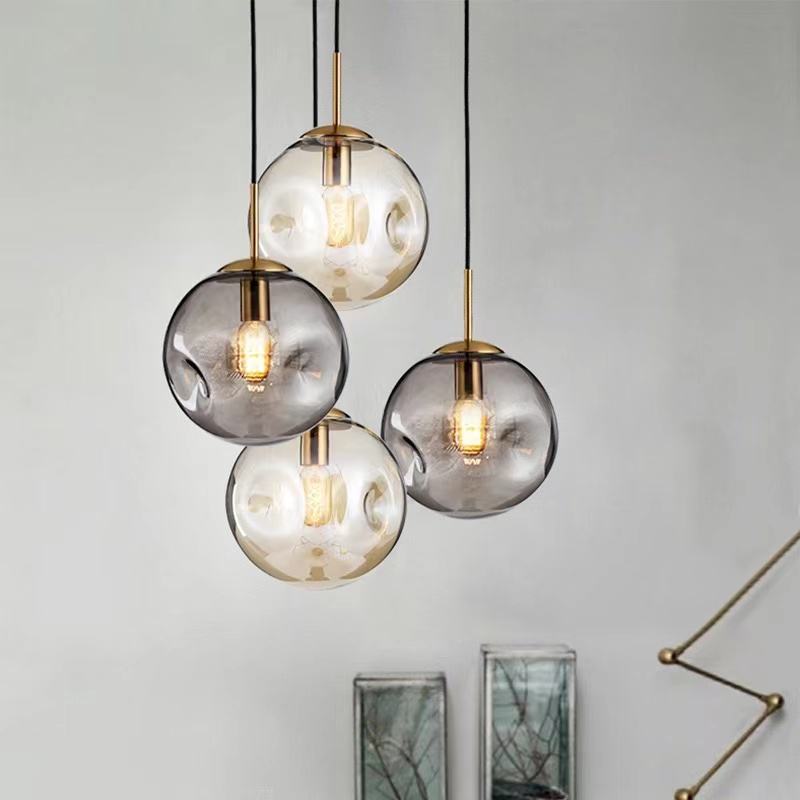 LunaSphere Glas Pendelleuchte | Kugelförmiges Design | Elegante Beleuchtung für Ihr Zuhause
