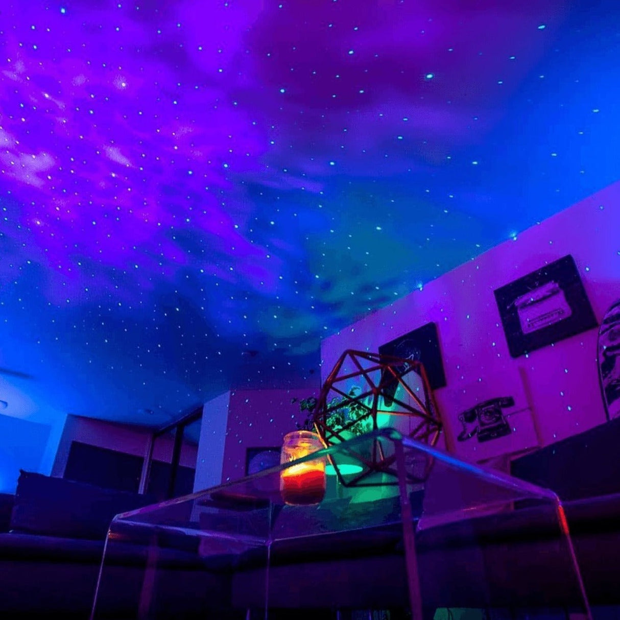 CosmoLight Astronauten Galaxy Projektor | LED Sternenhimmel | Raumdekoration für Kinder &amp; Erwachsene