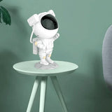 CosmoLight Astronauten Galaxy Projektor | LED Sternenhimmel | Raumdekoration für Kinder &amp; Erwachsene