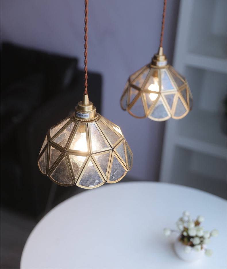 Brassoria Messing Glas Pendelleuchte | Elegantes Design | Dimmbar | Hochwertige Beleuchtung für Esszimmer & Wohnzimmer
