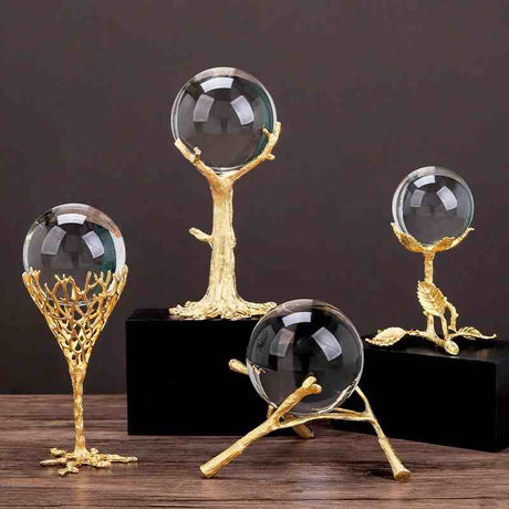 CrystalGlobe Eleganter Kristall-Glasball | Dekorationsobjekt mit filigranen Mustern
