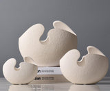 CrackElegance Weiße Keramik-Eivase | Handgefertigt | Modernes Design | Dekorative Wohnaccessoires
