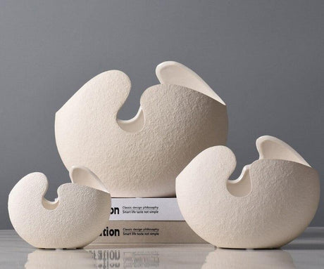 CrackElegance Weiße Keramik-Eivase | Handgefertigt | Modernes Design | Dekorative Wohnaccessoires
