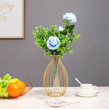 FloraFrame Geometrische Eisen-Vase mit Glasröhre | Minimalistisches Design | Moderne Deko für Zuhause und Büro