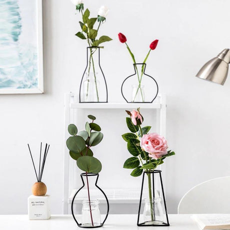 LineElegance Moderner Eisen-Vasenhalter | Minimalistisches Design | Perfekte Dekoration