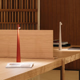 LumiSculpt Moderne LED Tischlampe | Skulpturales Design | Dimmbares Stimmungslicht | Perfekt für Zuhause & Büro