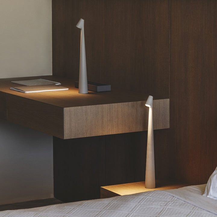 LumiSculpt Moderne LED Tischlampe | Skulpturales Design | Dimmbares Stimmungslicht | Perfekt für Zuhause & Büro