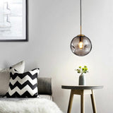 LunaSphere Glas Pendelleuchte | Kugelförmiges Design | Elegante Beleuchtung für Ihr Zuhause