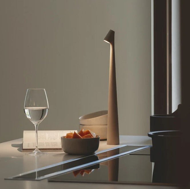 LuminoLite Tragbare LED Tischleuchte | Kabellose Stimmungs- und Leselampe | Perfekt für Innen und Außen | Deko für Zuhause und Büro