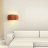 LuxeRib Moderne Art Deco Wandleuchte | Harz & LED Design | Stilvolle Beleuchtung für Zuhause