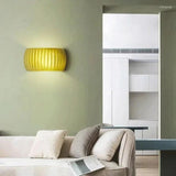 LuxeRib Moderne Art Deco Wandleuchte | Harz & LED Design | Stilvolle Beleuchtung für Zuhause