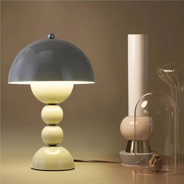 LumiBloom Nordische LED Tischlampe | Tragbar | Buntes Design | Stimmungsvolle Beleuchtung
