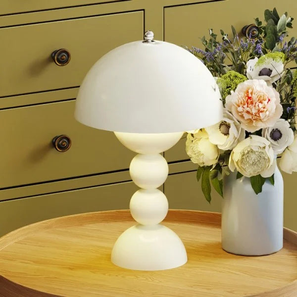 LumiBloom Nordische LED Tischlampe | Tragbar | Buntes Design | Stimmungsvolle Beleuchtung