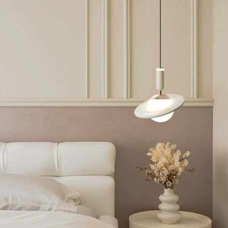 Orbium Saturn Design Pendelleuchte | Modernes Lichtkonzept | Elegantes Raumschiff-Design | Stimmungsvolle Beleuchtung