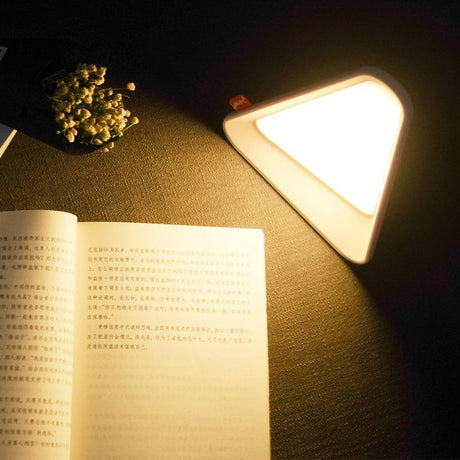LumiTilt Minimalistisches LED Tischlampe | Faltbares Design | Touch-Steuerung | Perfekt für Büro & Zuhause
