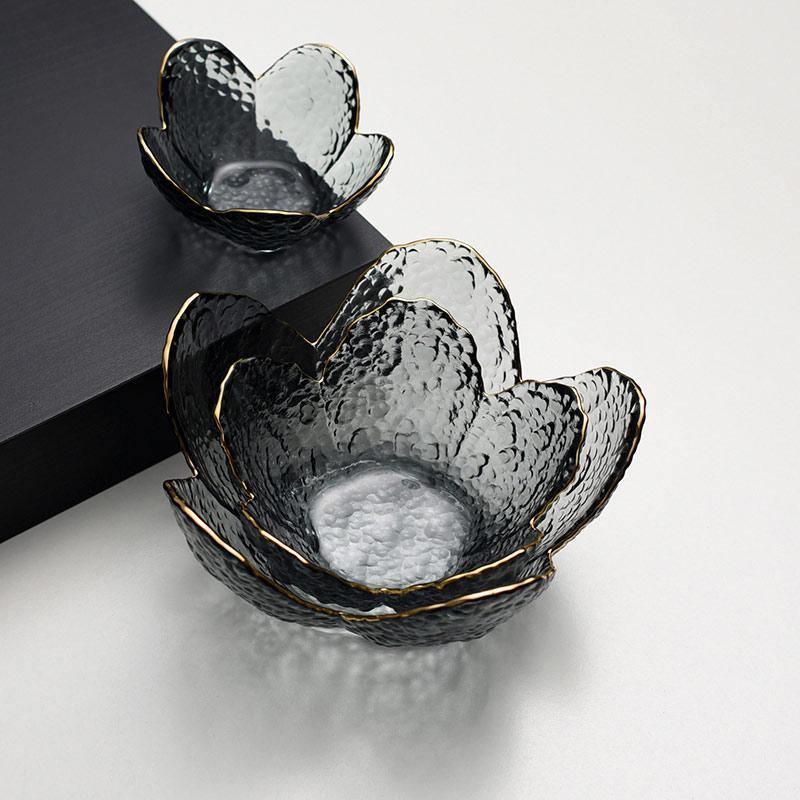 CrystalBloom Glasschalen im Blütendesign | Strukturiertes Glas | Moderne Tischdeko in Schwarz & Weiß