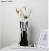 GeoStyle Monochrom Keramik Blumenvase | Geometrisches Design | Dekoration für Zuhause