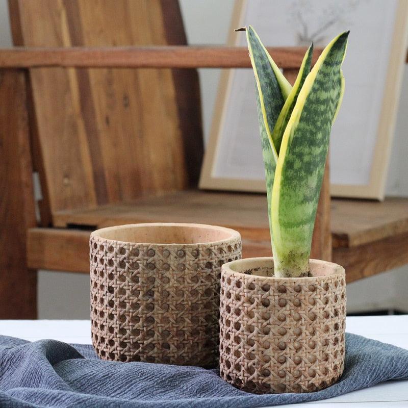 TerraWeave Rattan Struktur Pflanztopf | Handgefertigter Zement Übertopf | Für Indoor & Outdoor | Modernes Design